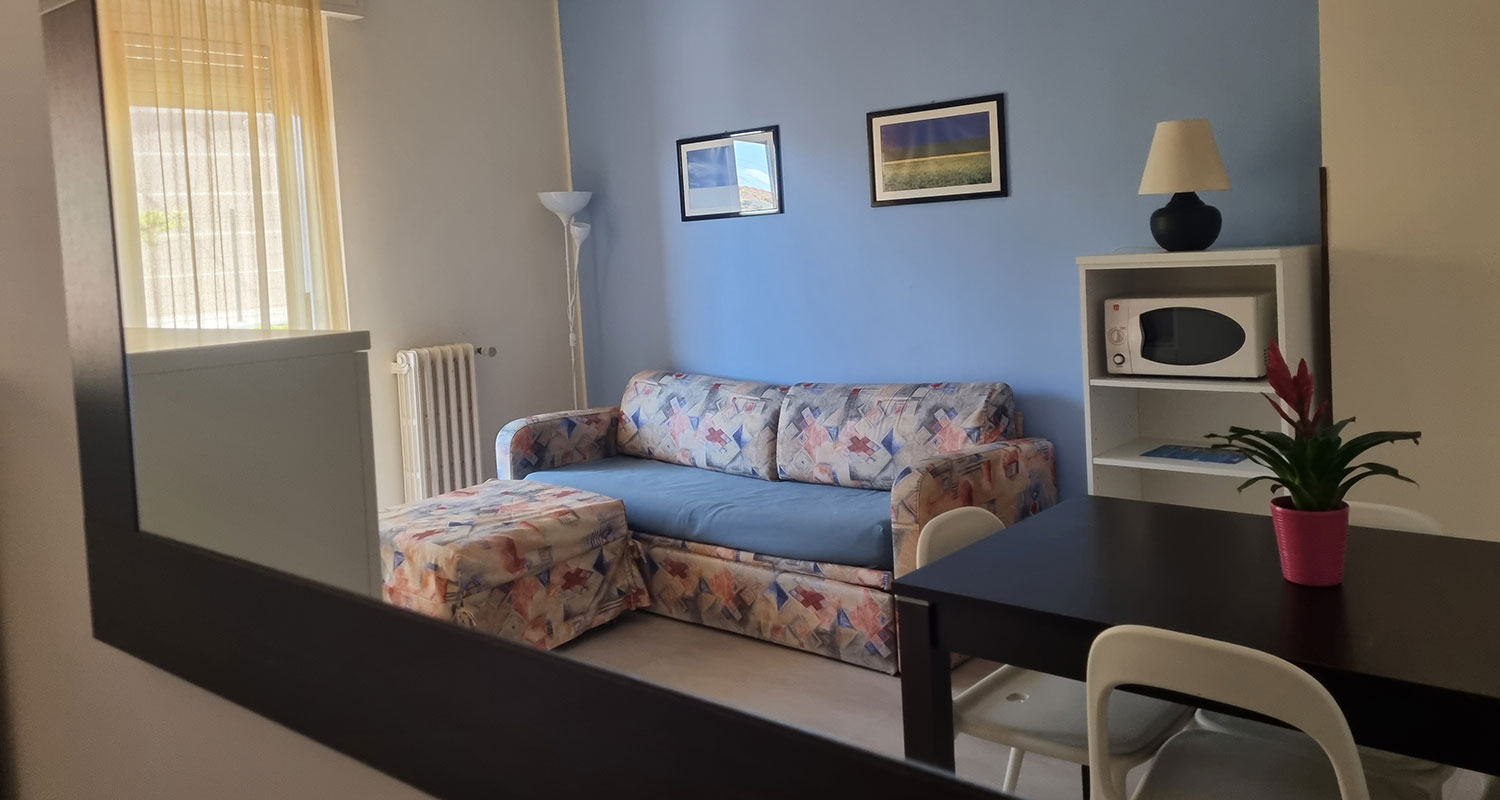 Intérieur de l'appartement deux pièces C, côté jardin